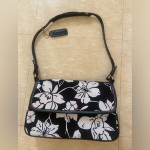 Beach/foral print shoulder bag🌸🌊